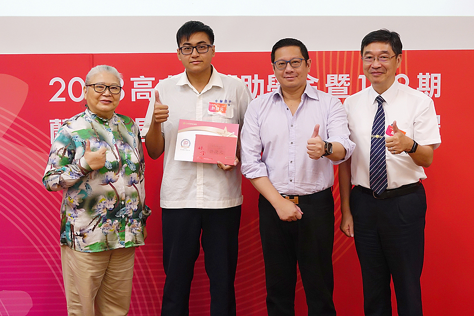 宜蘭高中英文老師評價如何?看看網友怎麼說!